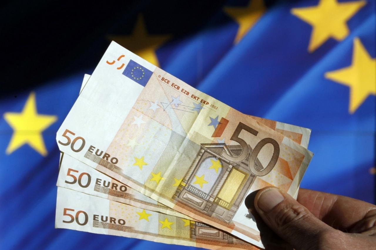 euro,novac,kriza