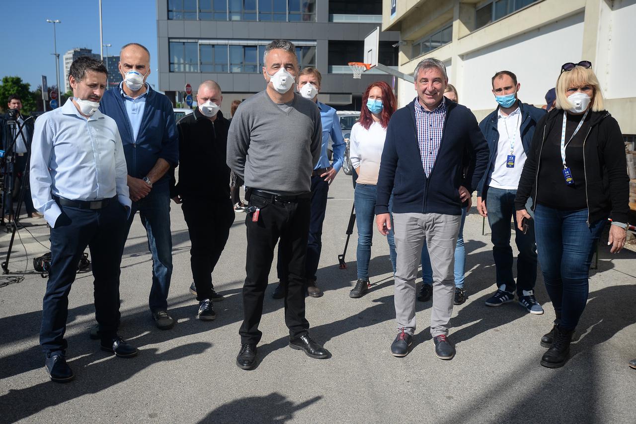 Ministar Štromar posjetio inženjere koji rade na provjeri statike i procjeni štete od potresa