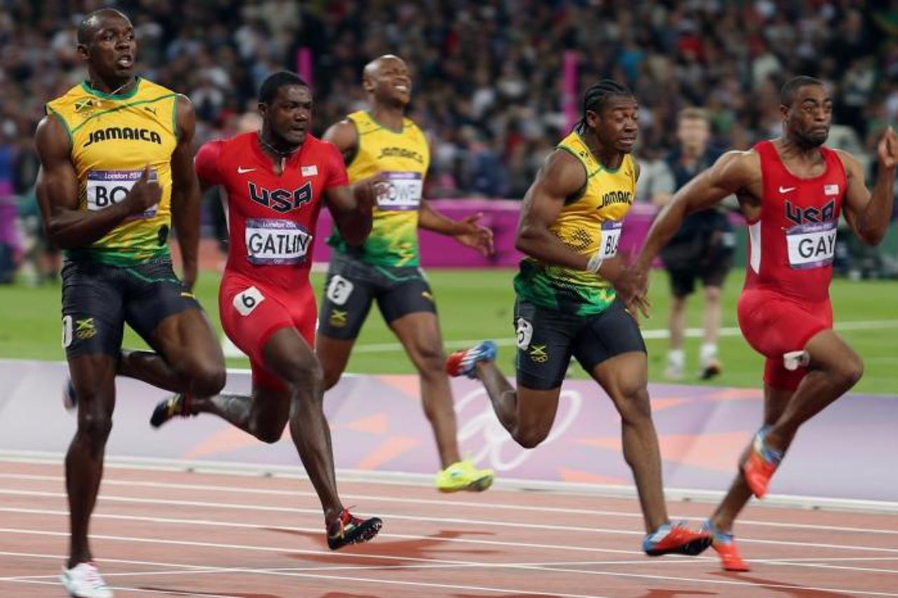 'Tyson Gay of the United States, Yohan Blake of Jamaica, Asafa Powell of Jamaica, Justin Gatlin of the United States, Usain Bolt of Jamaica (R-L) compete in the Men\'s 100m final during the London 201