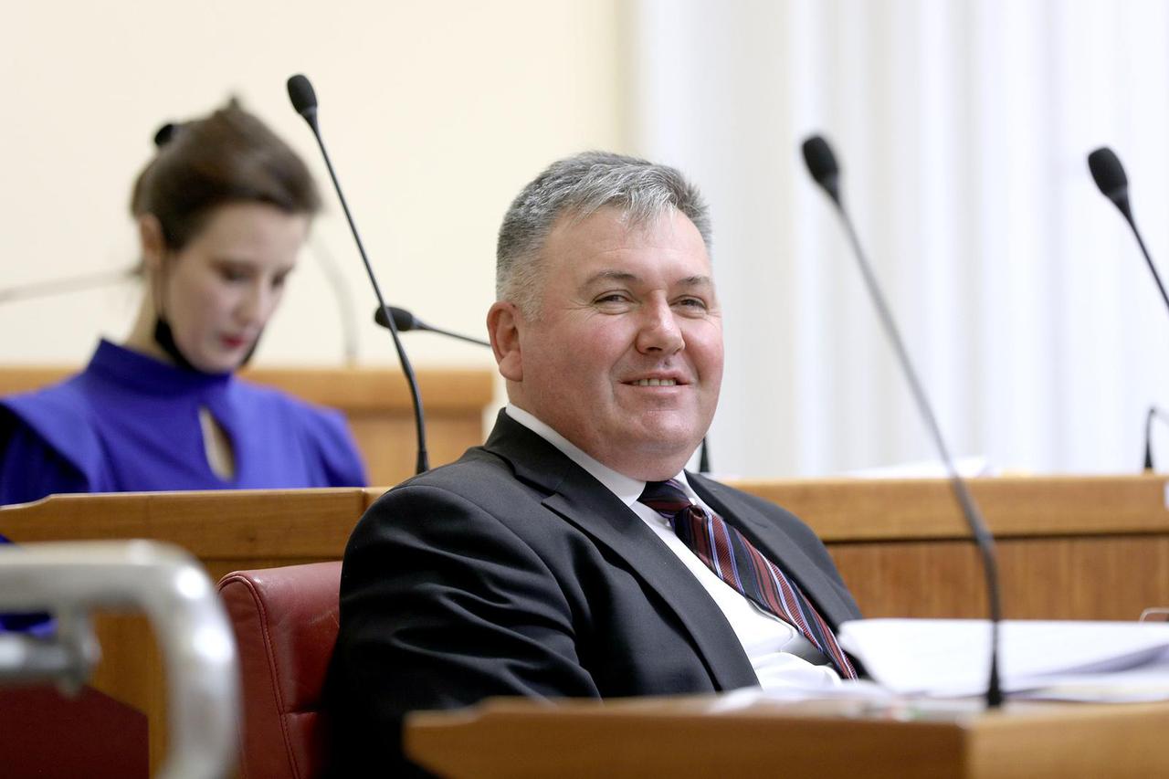 Zakon o sprječavanju sukoba interesa u Saboru brani ministar Ivan Malenica