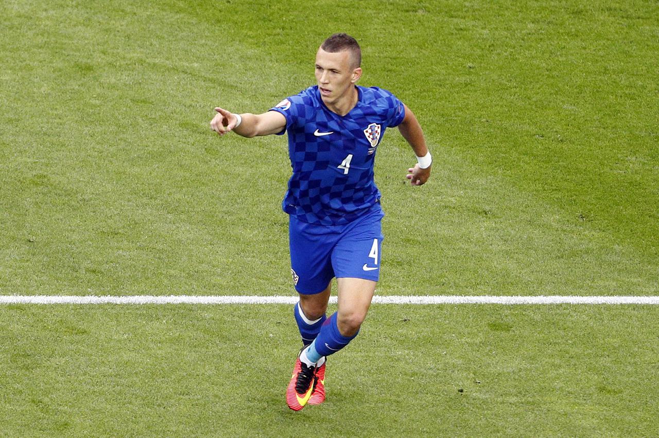 Football Soccer - Czech Republic v Croatia - EURO 2016 - Group D - Stade Geoffroy-Guichard, Saint-Étienne, France - 17/6/16 Croatia's Ivan Perisic celebrates after scoring their first goal  REUTERS/Max Rossi Livepic