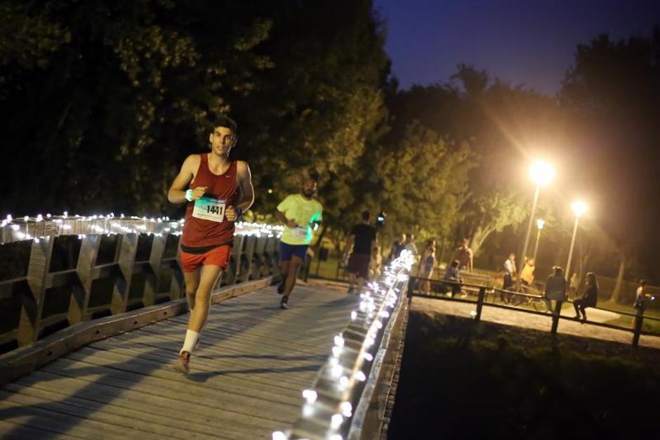 Na jezeru Bundek odrzan je Grawe nocni maraton