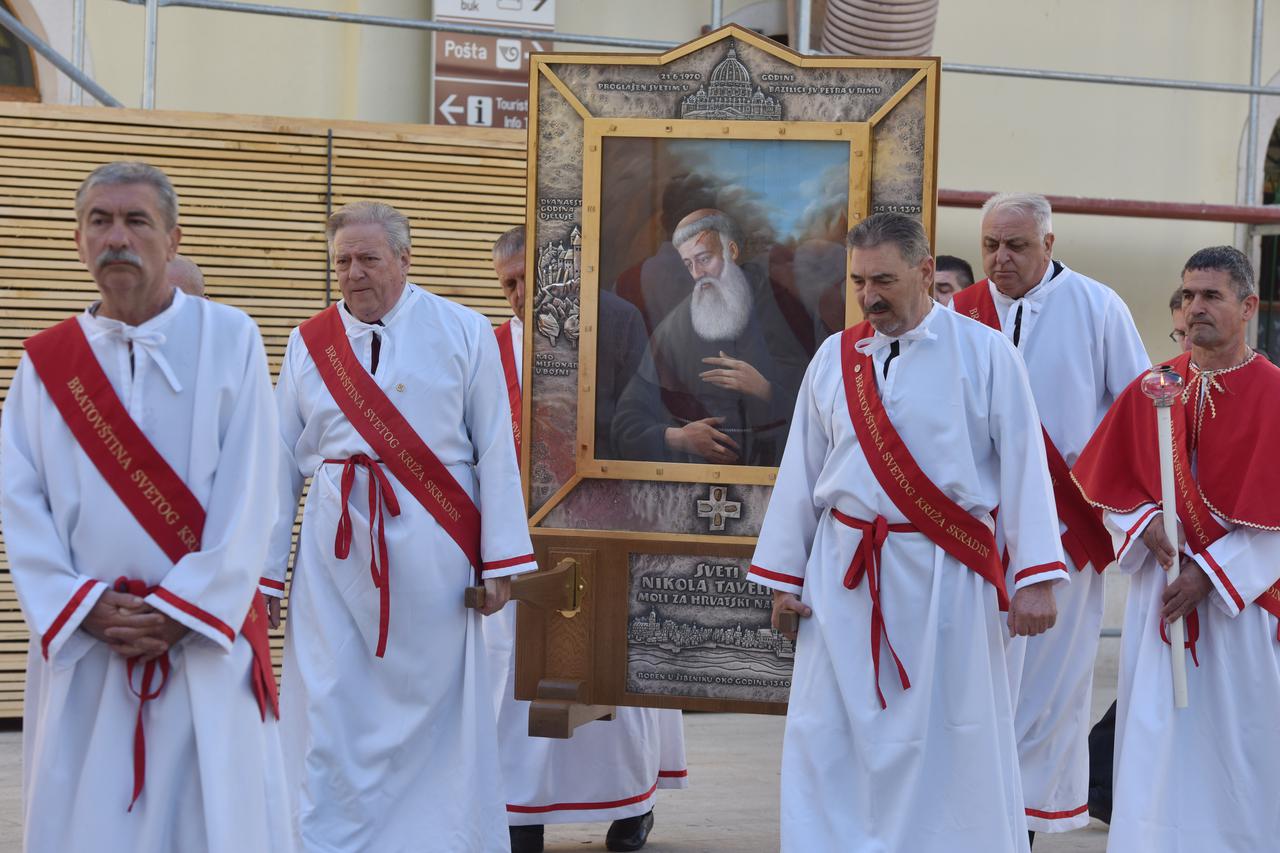 Hodočašće najstarije slike sv. Nikole Tavelića u Skradinu