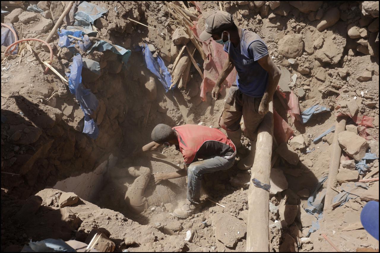 Više od 2100 poginulih u razornom potresu u Maroku