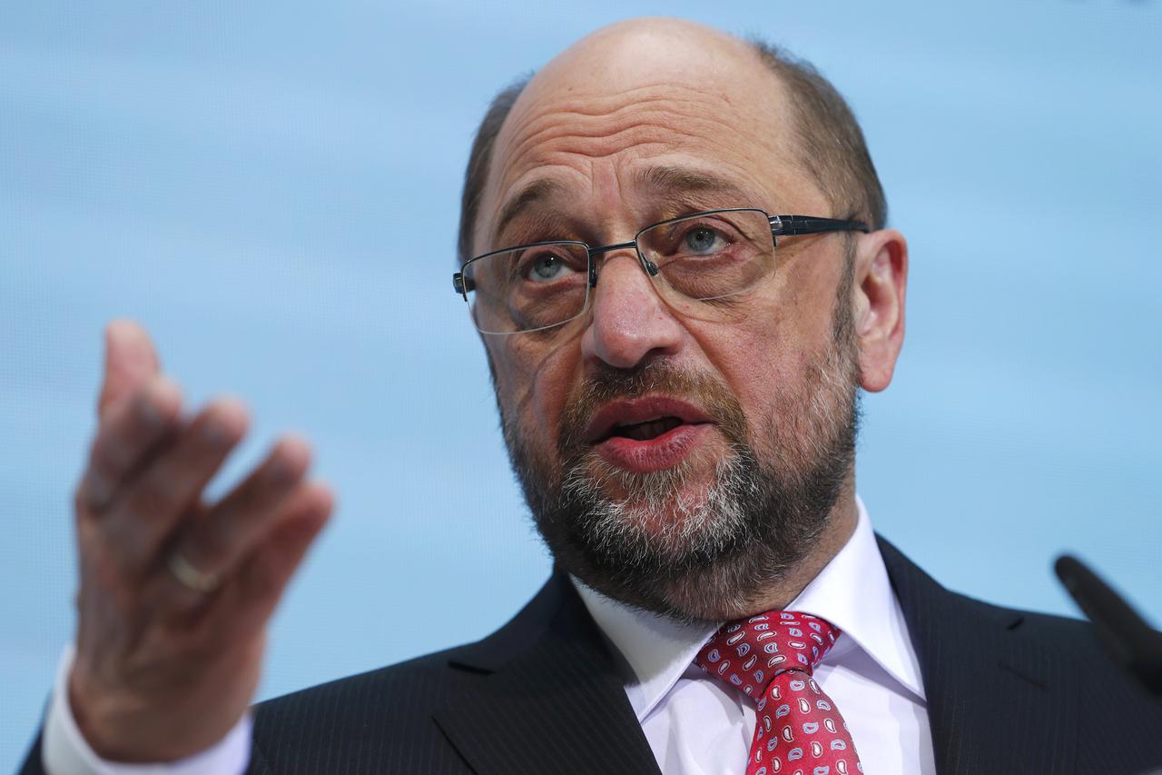 Po osobnoj popularnosti Schulz je skočio na 50 zasjenivši Merkel na 37%