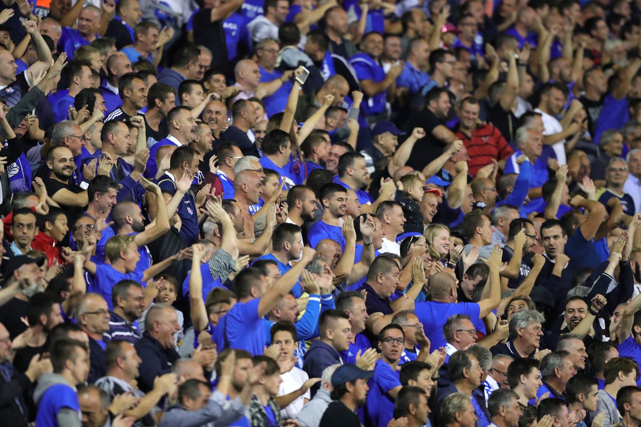 Zagreb: Na utakmici Dinamo - Young Boys tribine su popunjene do zadnjeg mjesta