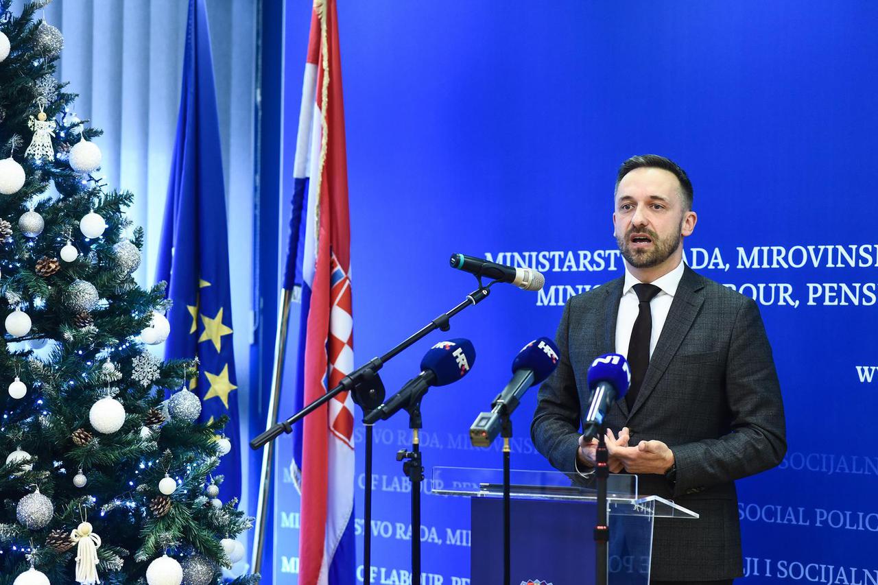 Zagreb: Ministar Piletić dodijelio je Državnu nagradu za volontiranje u 2022. godini 