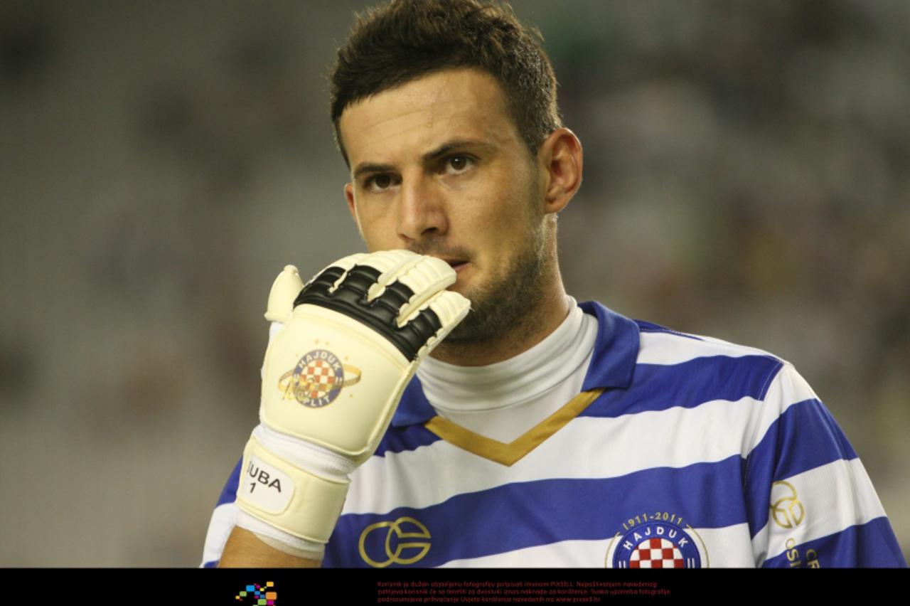 '19.07.2011., Poljud, Split - 1. HNL, Hajduk Split - HNK Sibenik.  Vratar Danijel Subasic na kraju utakmice. Photo: Ivo Cagalj/PIXSELL'