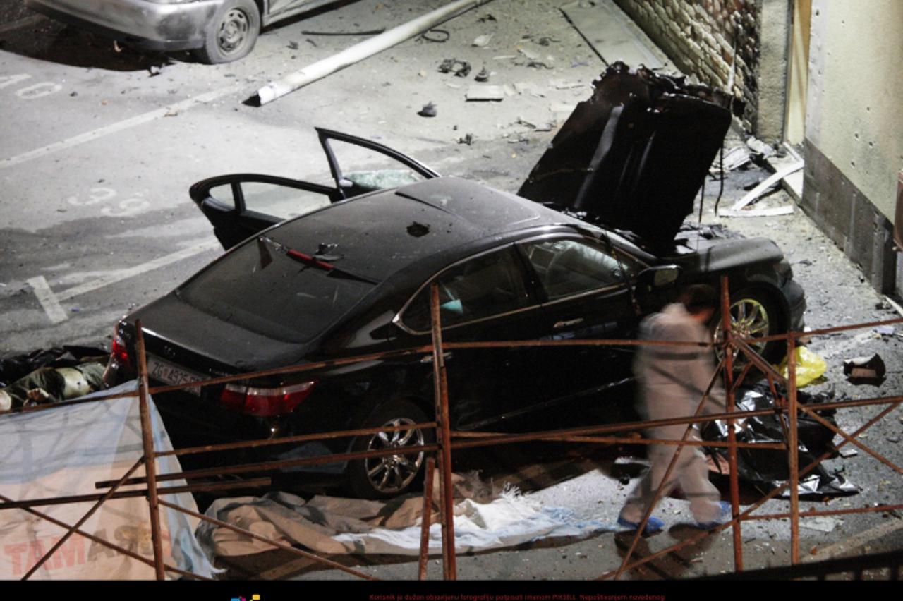 \'23.10.2008.,Zagreb, Hrvatska - Jaka ekplozija odjeknula je u Vlaskoj ulici ispred zgrade NCL grupe u kojoj je smjestena redakcija tjednika Nacional. Bomba je eksplodirala ispod Pukaniceva Lexusa. U 