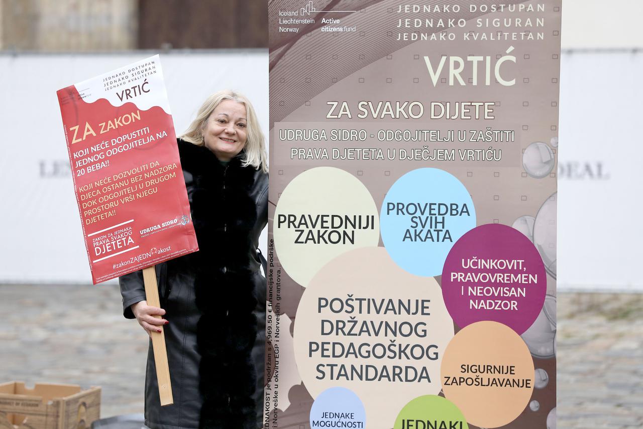 Zagreb: Članovi Udruge SIDRO performansom žele ukazati na važnost predškolskog odgoja