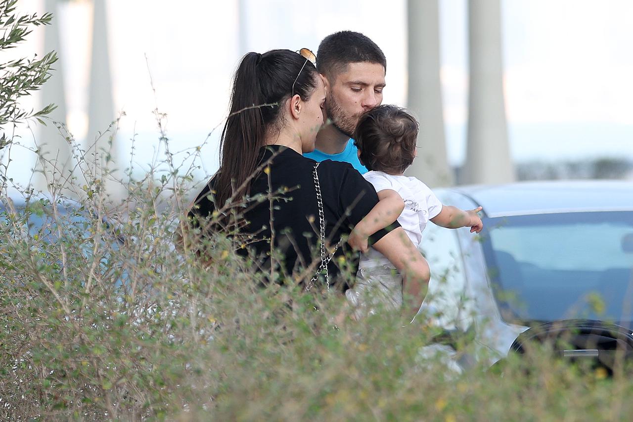 EKSKLUZIVNO: KATAR 2022 - Andrej Kramarić u zagrljaju supruge Mie i sina Viktora
