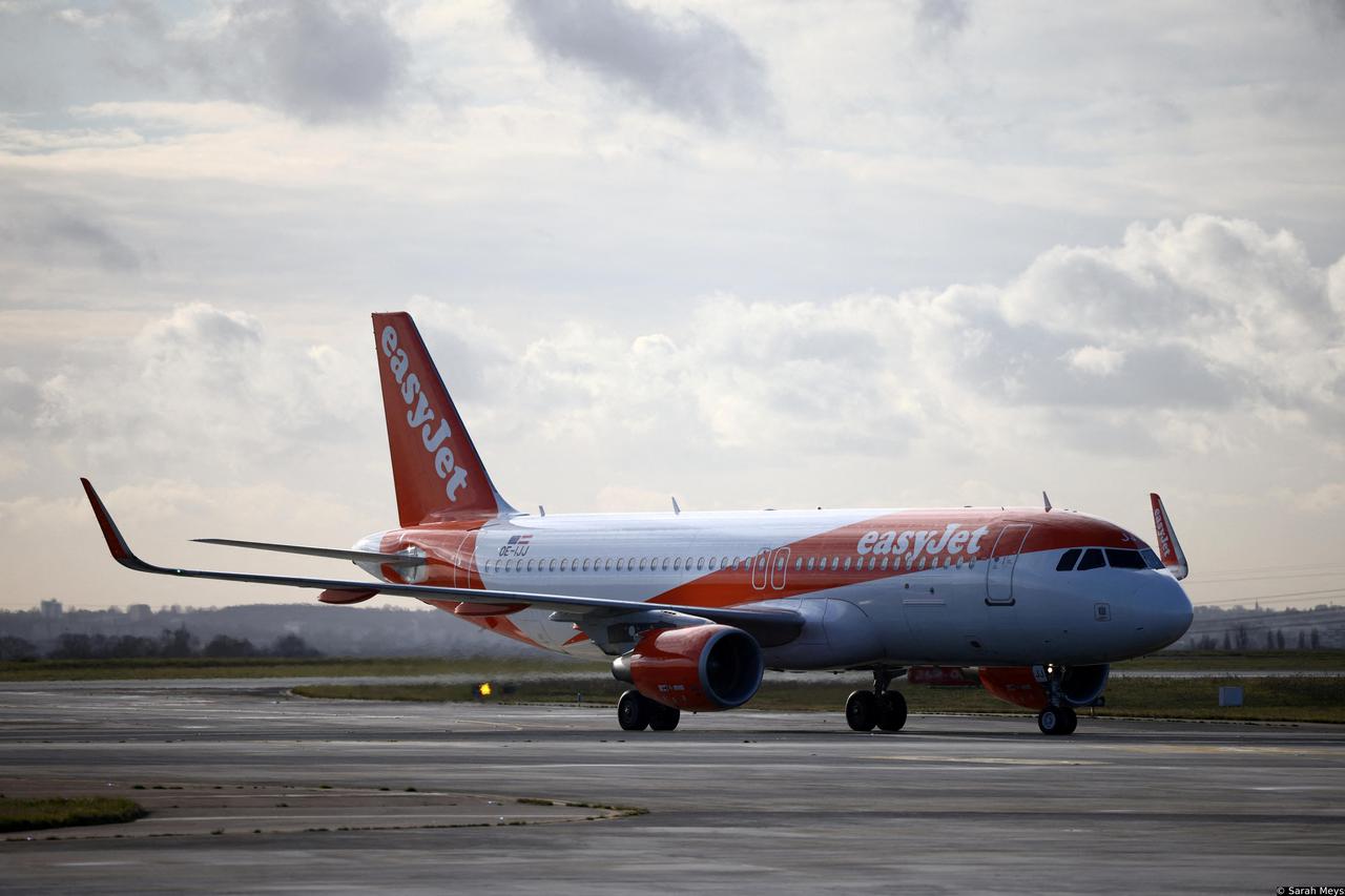 FILE PHOTO: An EasyJet Airbus A320 plane takes off from Paris Charles de Gaulle airport near Paris