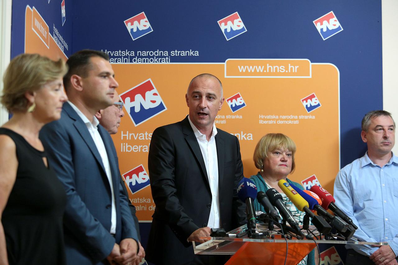 Zagreb: ?elnici HNS na konferenciji za medije komentirali svoj uspjeh na izborima