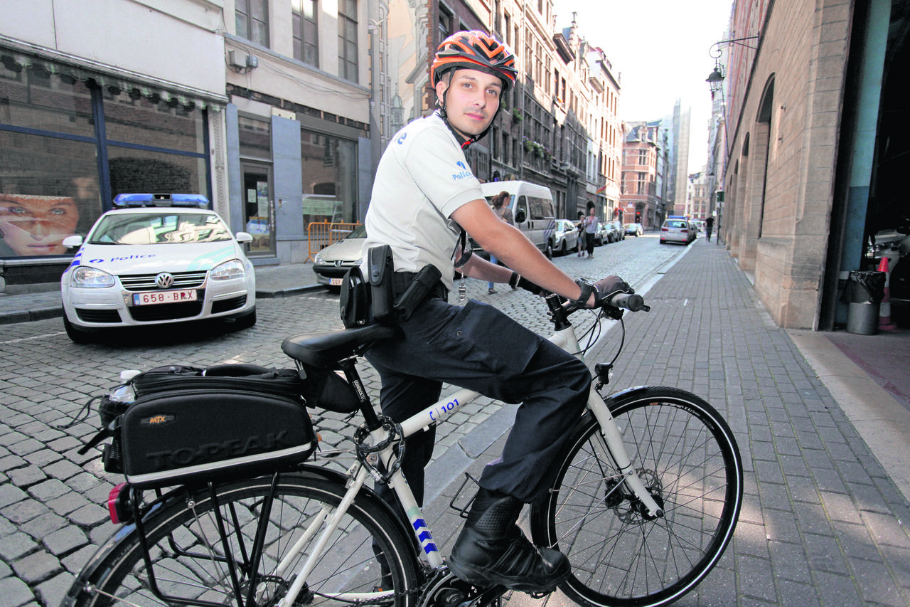 Policajac na biciklu