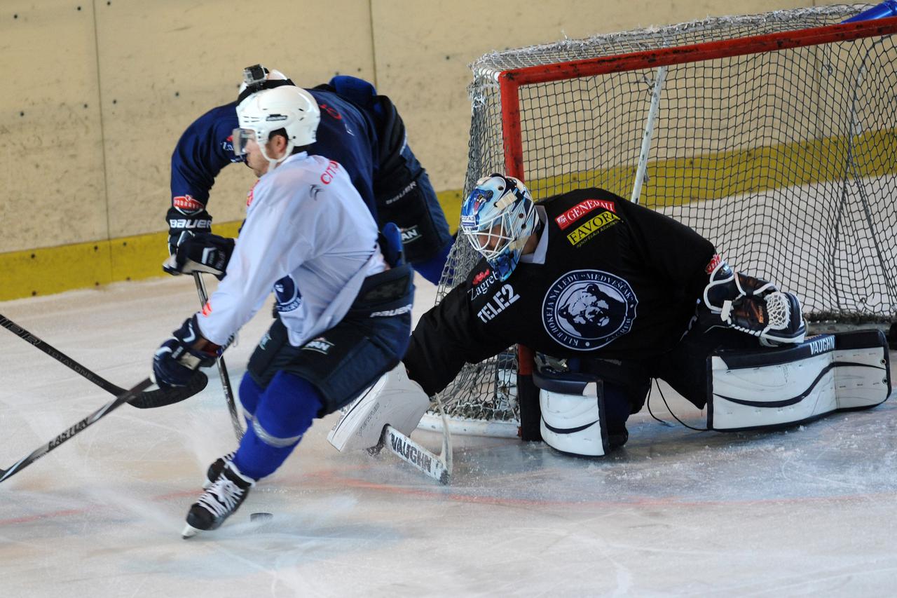 04.08.2014., Zagreb - Trening hokejasa KHL Medvescaka uoci nove sezone. Mark Dekanich. Photo: Daniel Kasap/PIXSELL