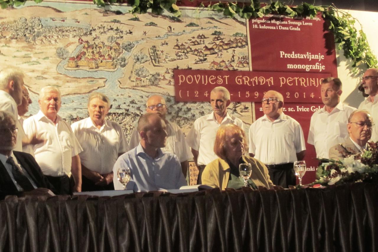 Petrinja - predstavljena monografija o povijesti grada Petrinje