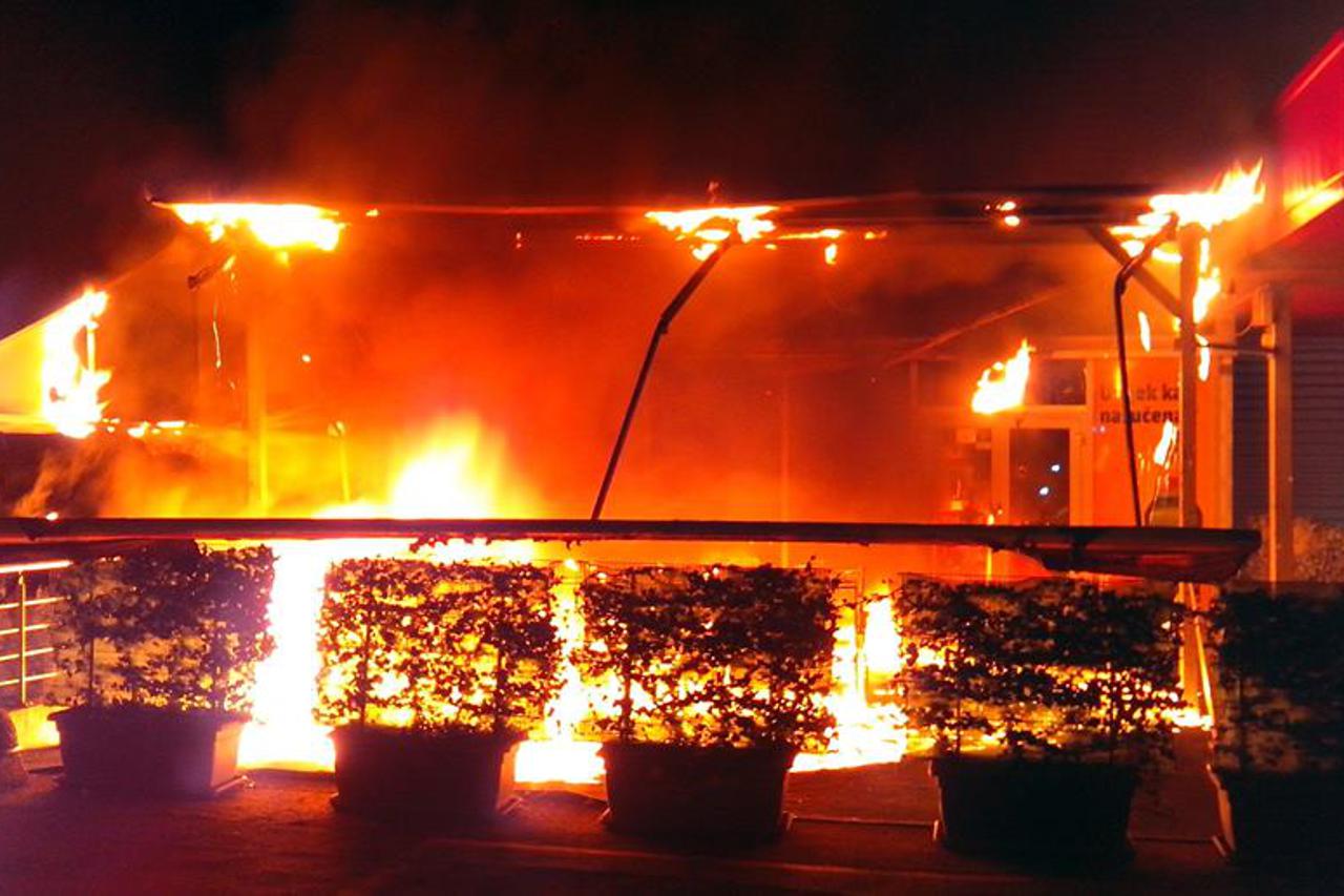 Požar kafića u Dubravi 