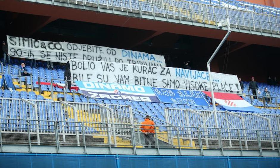 Transparent Dinamovih navijača sa sjevera