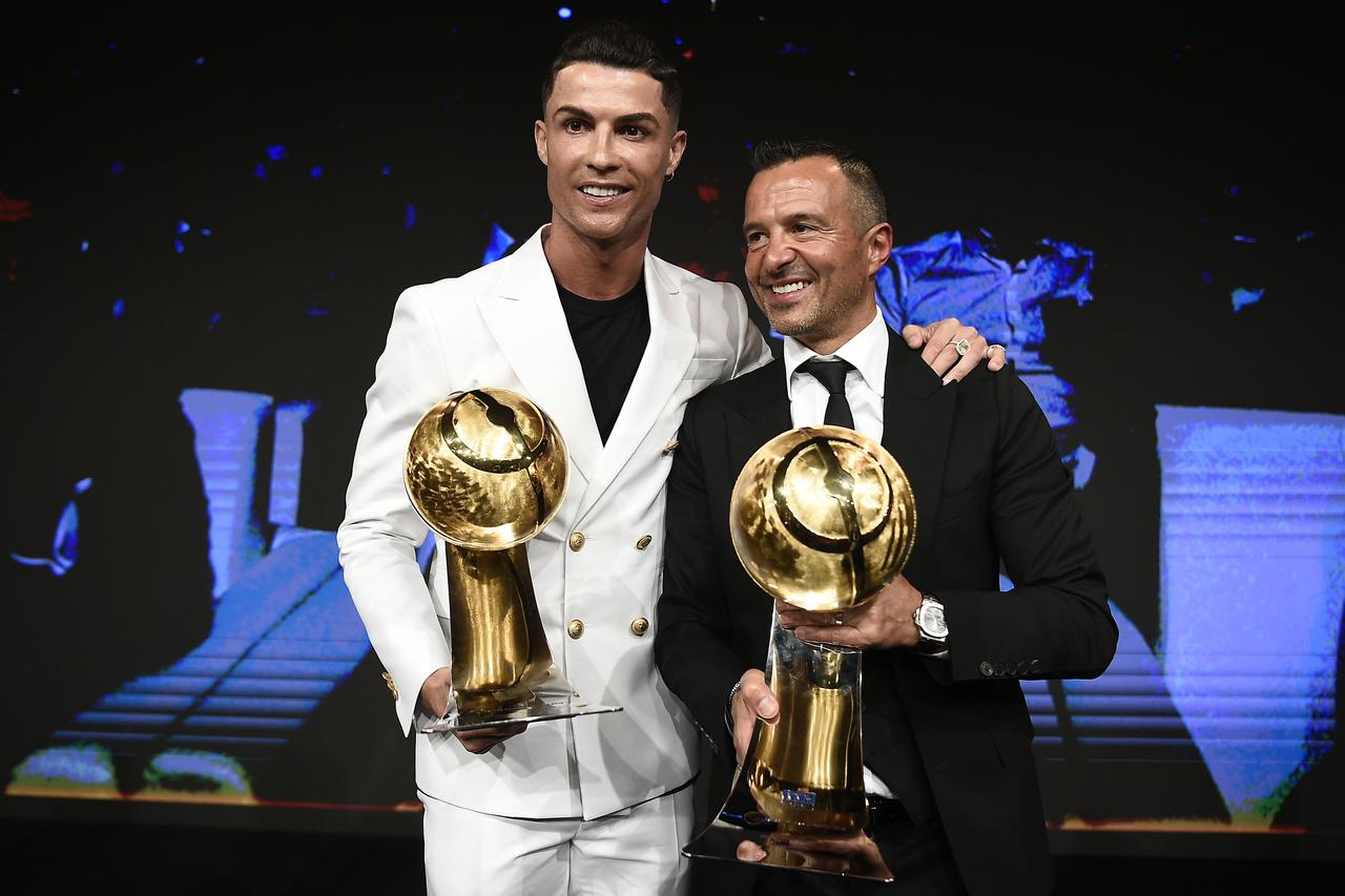 ARE, Globe Soccer Award 2019