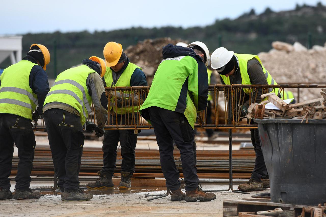 Radovi na izgradnji novog pomorsko-putničkog terminala gata Vrulje u Šibeniku