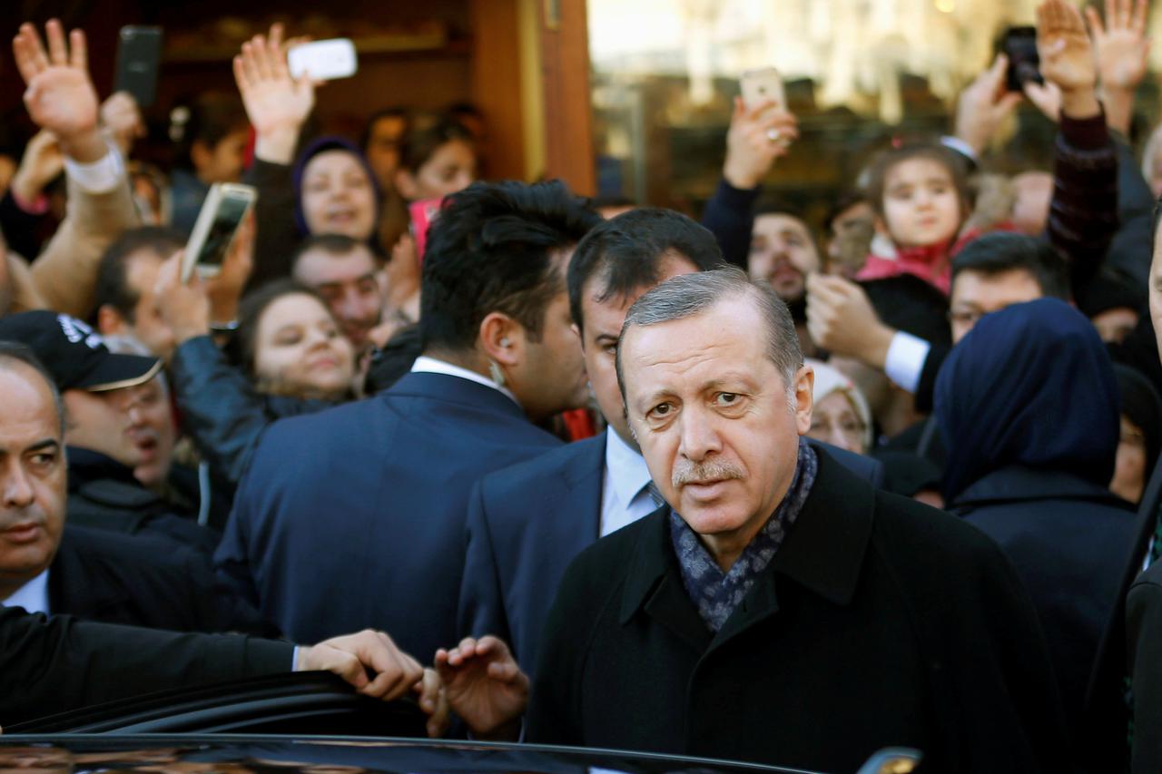 Turkish President Tayyip Erdogan leaves Eyup Sultan mosque in Istanbul, Turkey, December 11, 2016. REUTERS/Murad Sezer