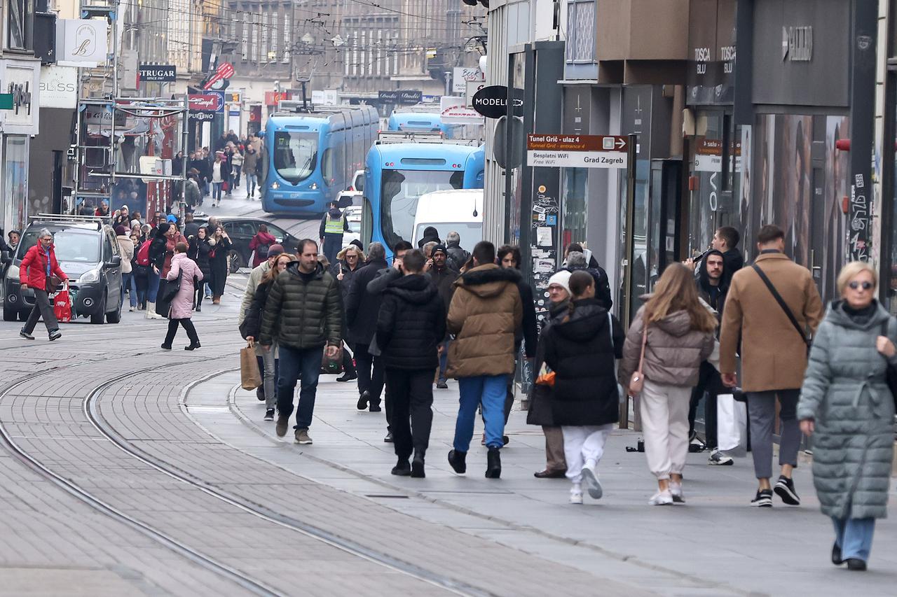 Zagreb: Čuvajte živce, predblagdanske gužve su na vrhuncu