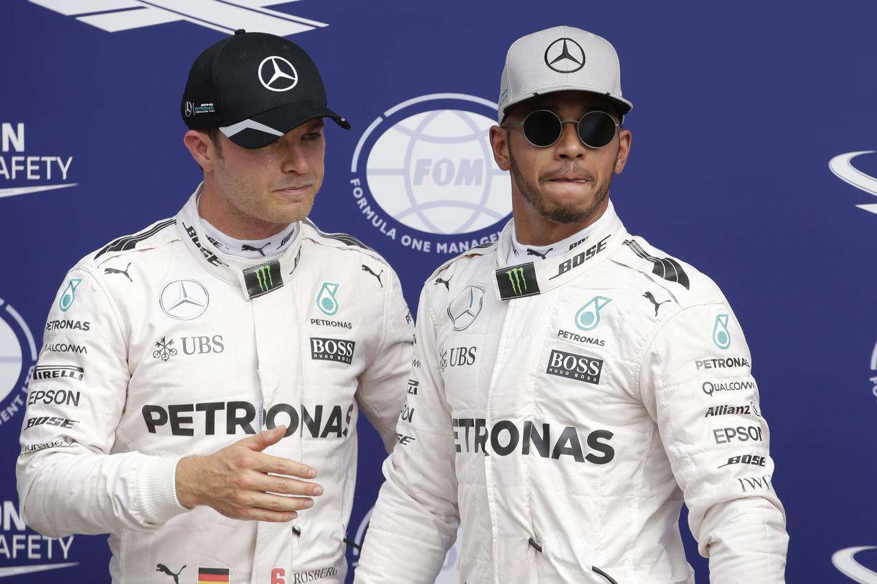 Formula One - F1 - Italian Grand Prix 2016 - Autodromo Nazionale Monza, Monza, Italy - 3/9/16 Mercedes' Lewis Hamilton and Nico Rosberg after qualifying Reuters / Max Rossi Livepic EDITORIAL USE ONLY. 