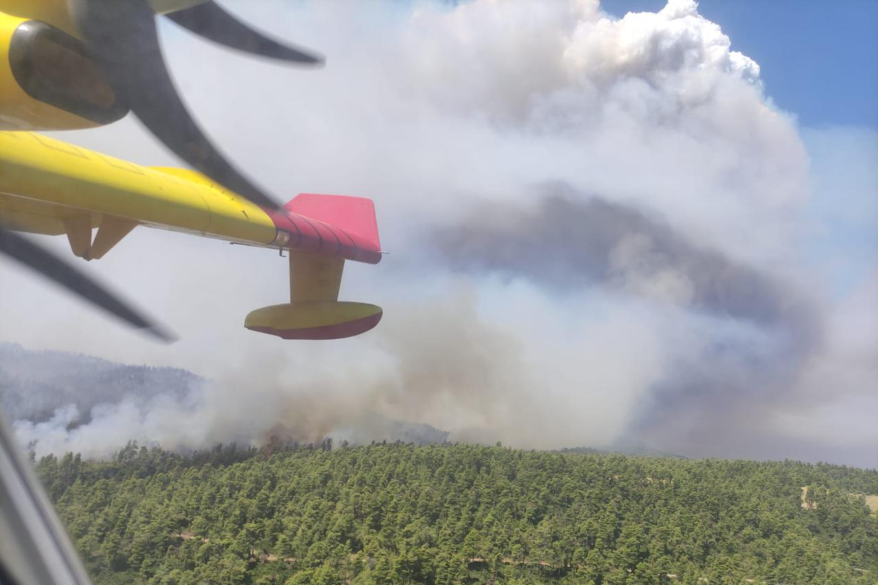 Hrvatski kanader i dalje gasi divlje požare u Grčkoj