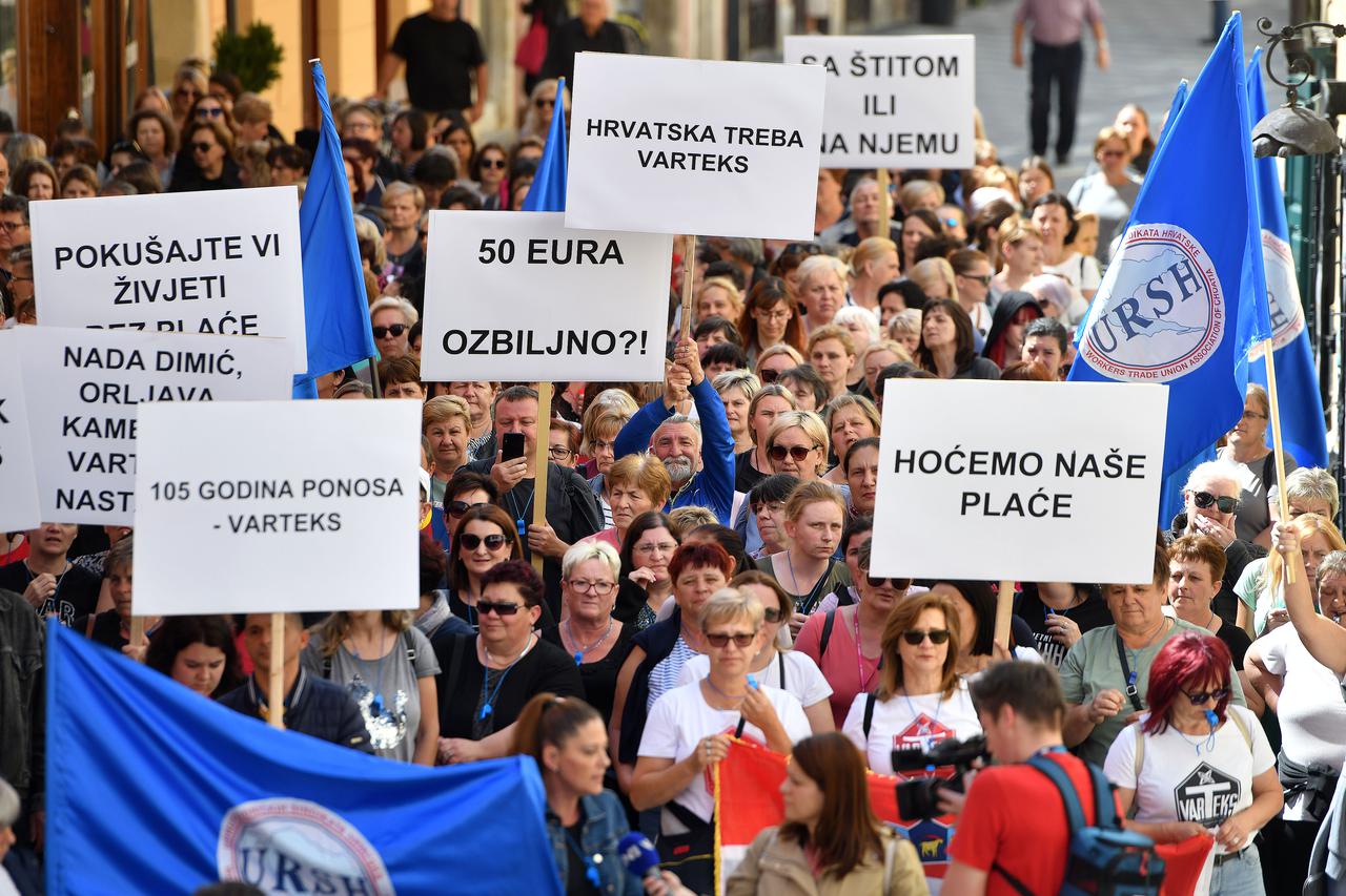 Varaždin: Prosvjedna povorka radnika Varteksa stigla u centar grada