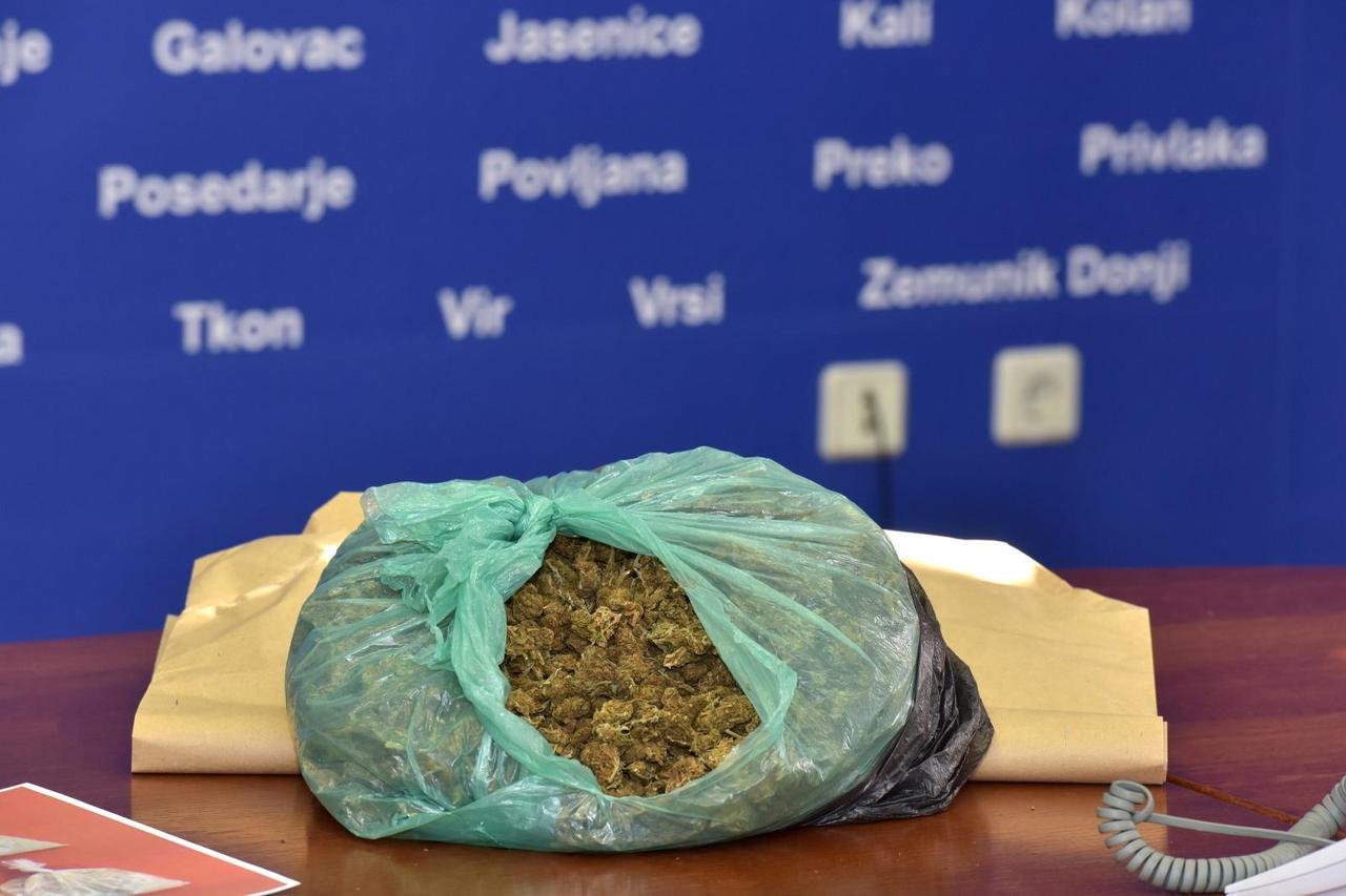 Zadar: Policija zaplijenila kilogram heroina i kilogram marihuane