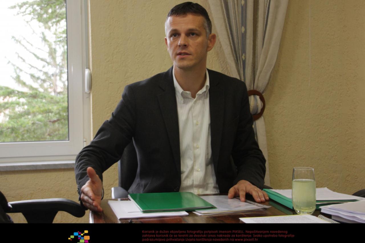 '23.11.2012., Buzet - Valter Flego, buzetski gradonacelnik i jedini kandidat IDS-a na buducim izborima za Istarskog zupana.  Photo: Dusko Marusic/PIXSELL'