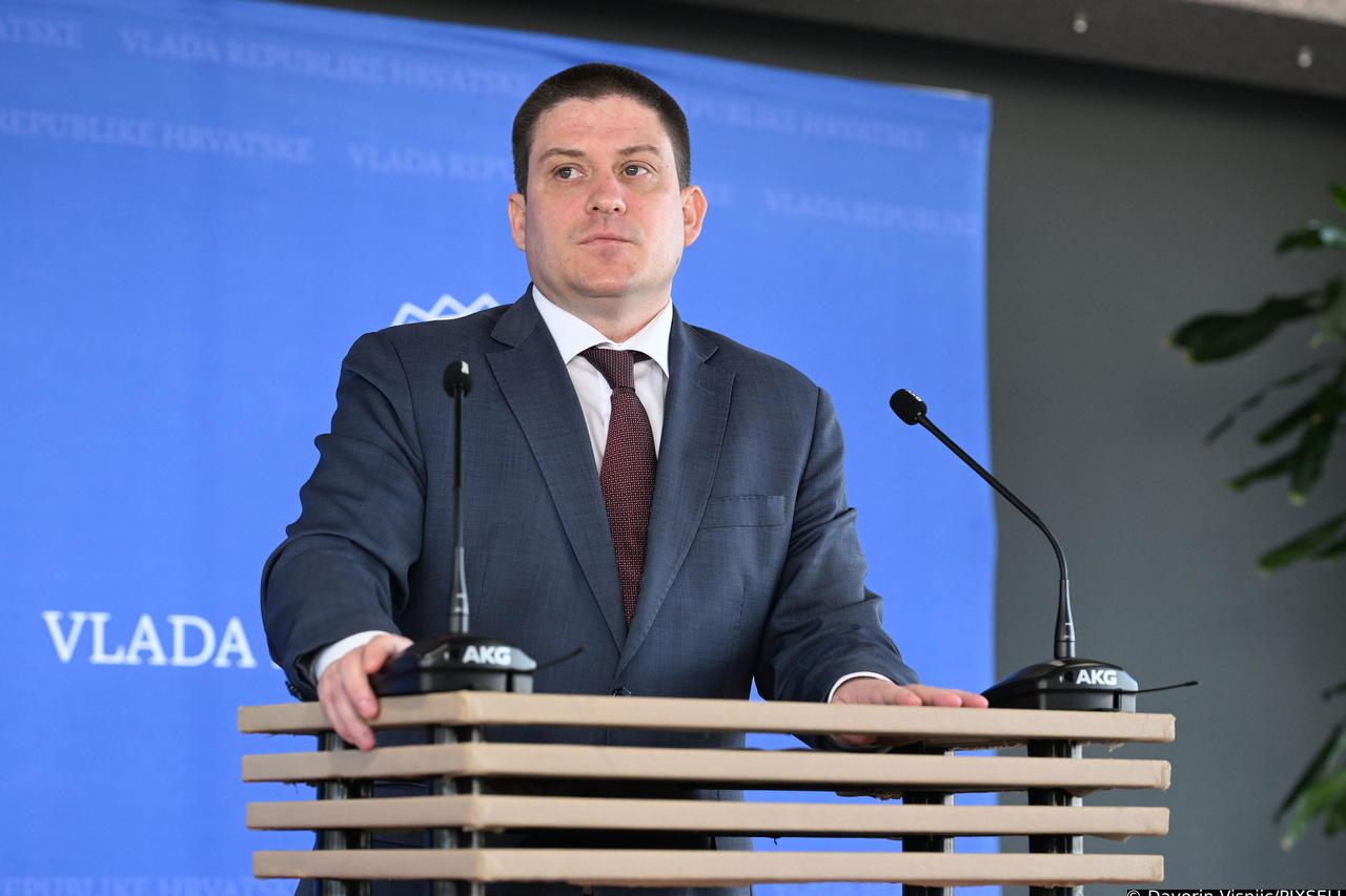 Zagreb: Oleg Butković dao je izjavu za medije nakon sjednice Vlade RH