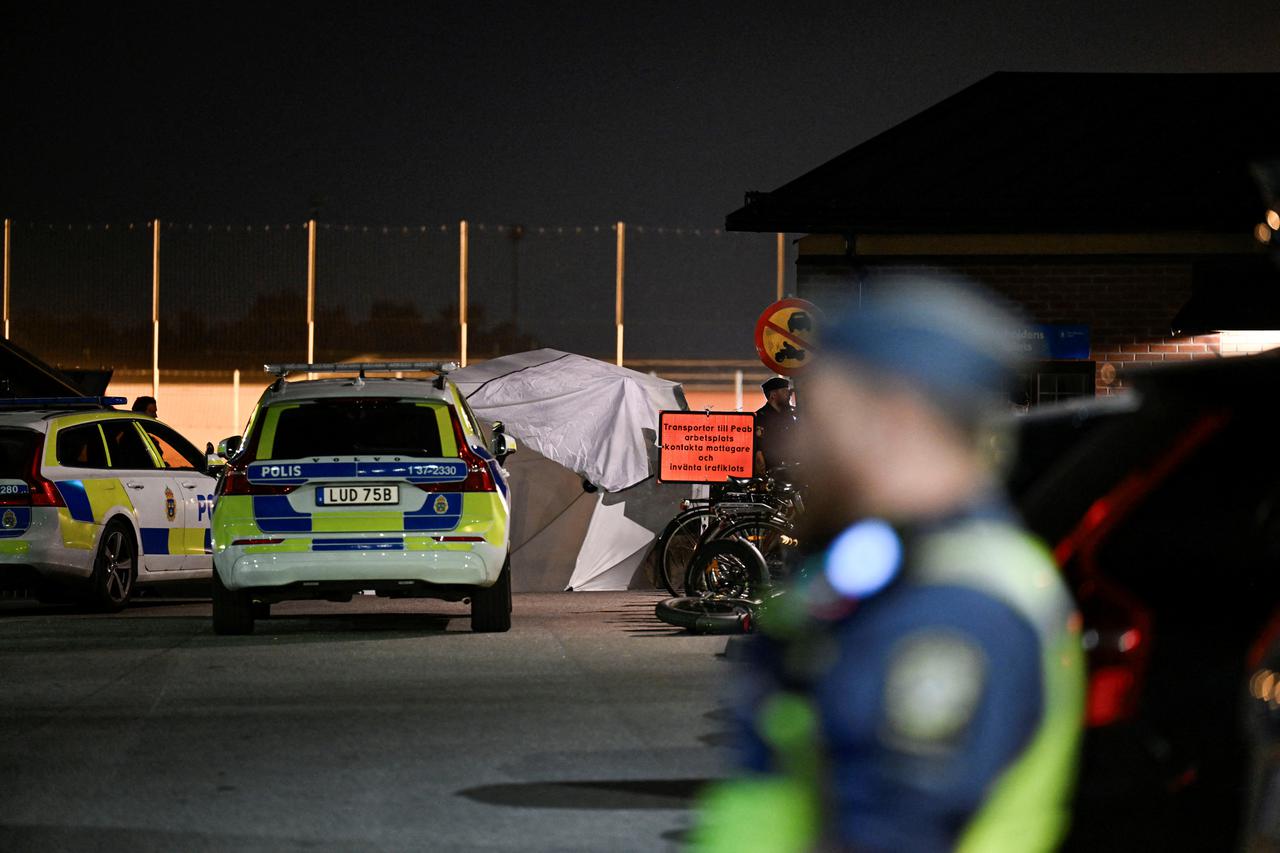 Two dead, including bystander, in a shooting in Sweden
