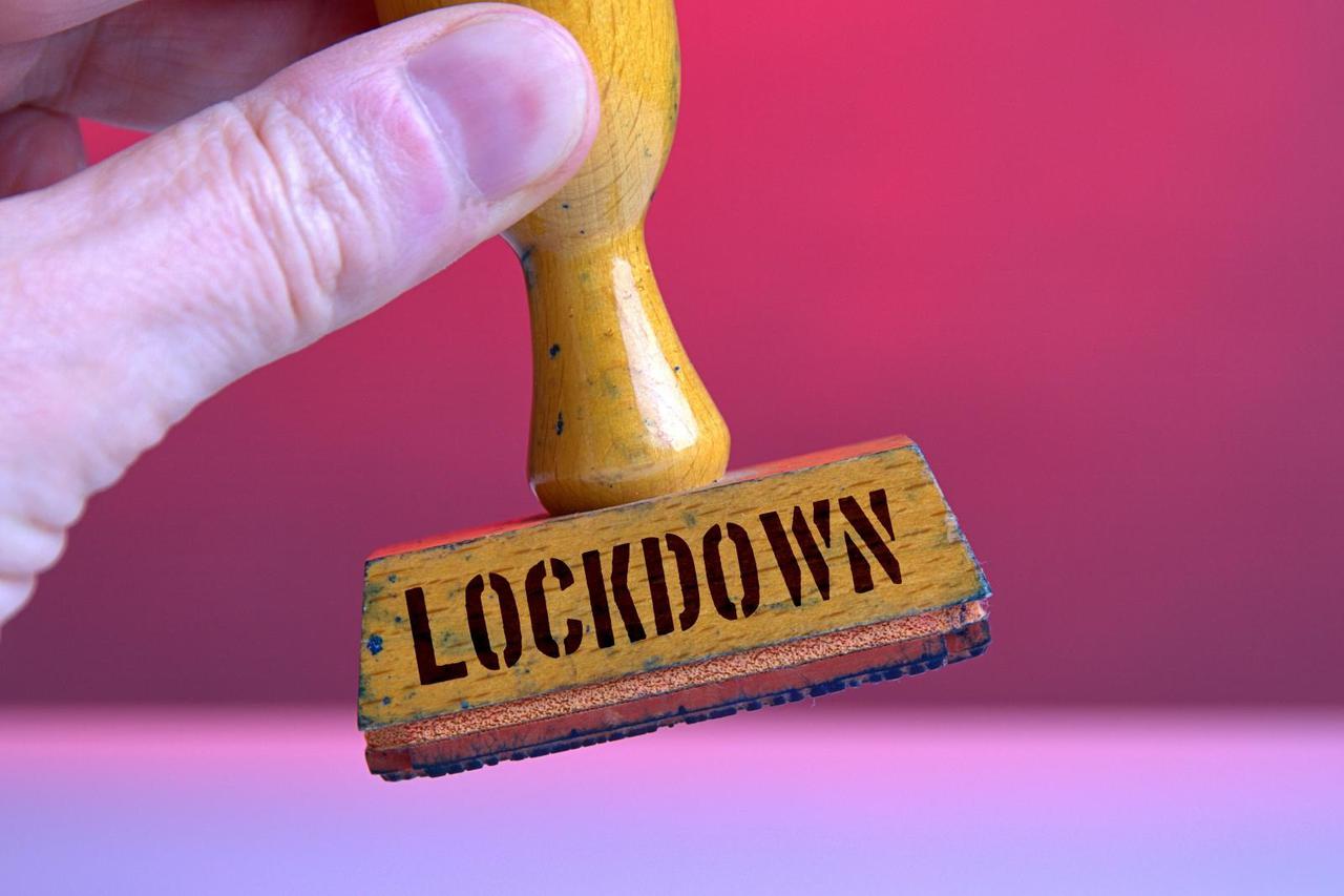 Symbolic stamp with the inscription "Lockdown"