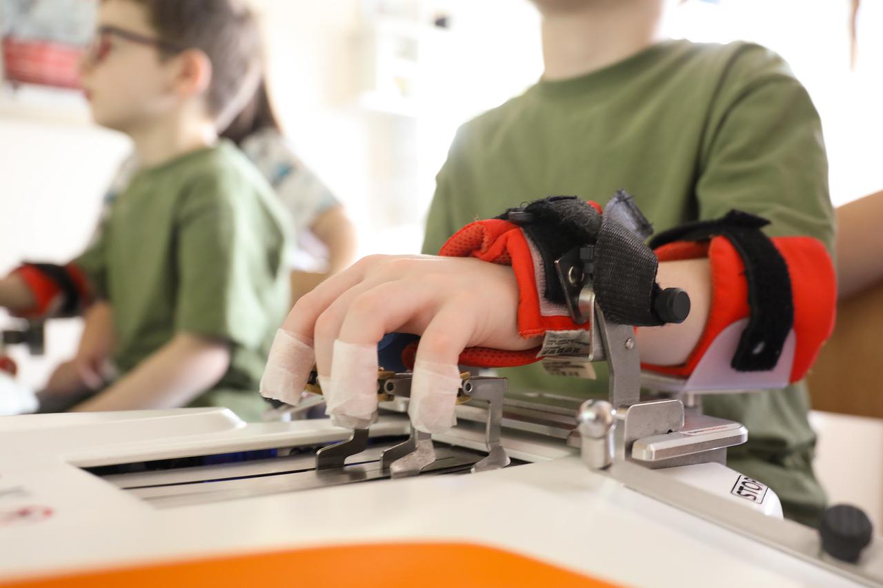 Zagreb: Predstavljena robotska terapija u Specijalnoj bolnici za zaštitu djece s neurorazvojnim i motoričkim smetnjama