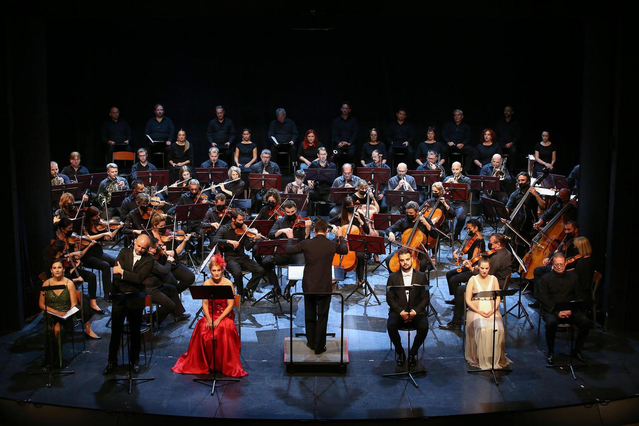 Zagreb: Zagrebačka filharmonija u Komediji izvela operetu "Moć ljubavi"
