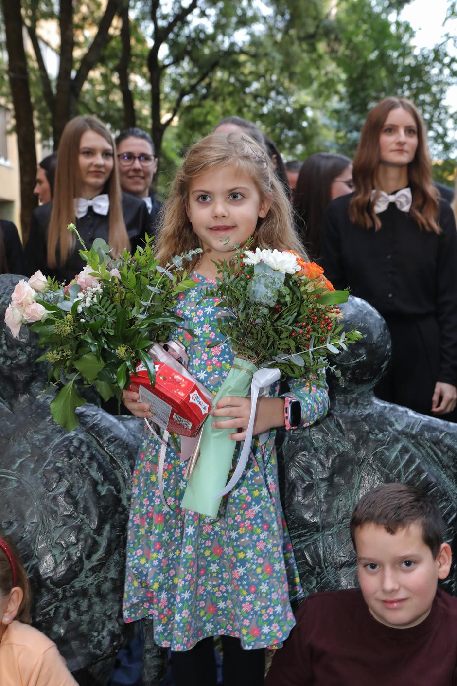Zagreb: Otvorena  skulptura Spomenik djetetu povodom Dana Učiteljskog fakulteta