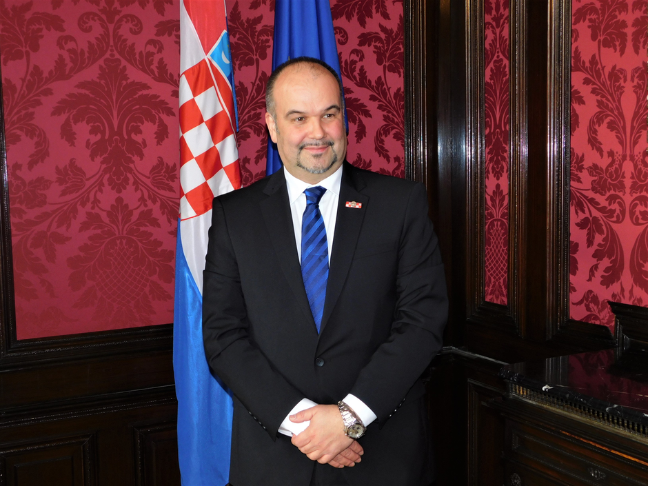 Daniel Glunčić. Hrvatski veleposlanik u Austriji