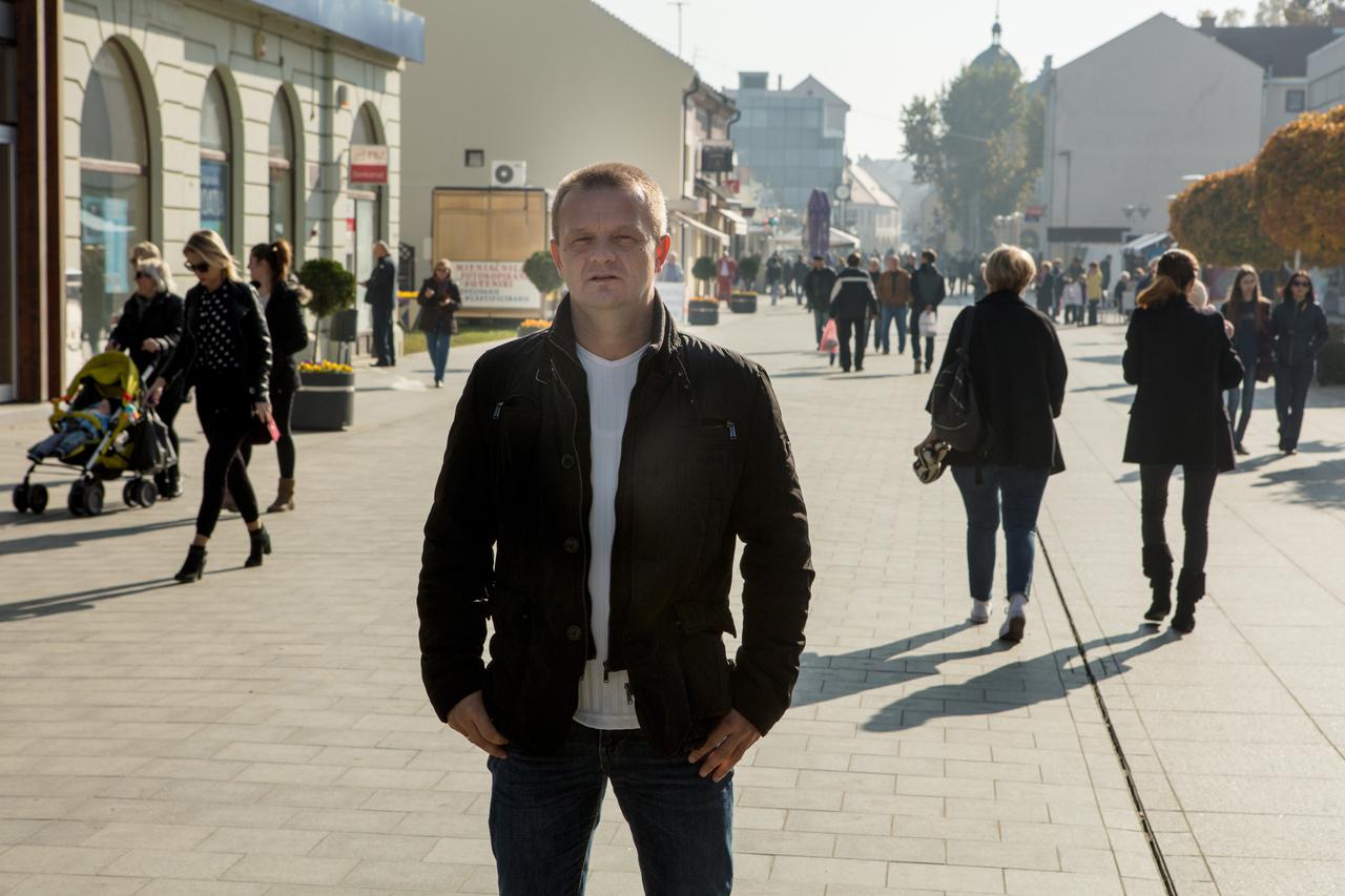 Večernjakov novinar Branimir Bradarić na ulicama susreće ljude bez osmijeha