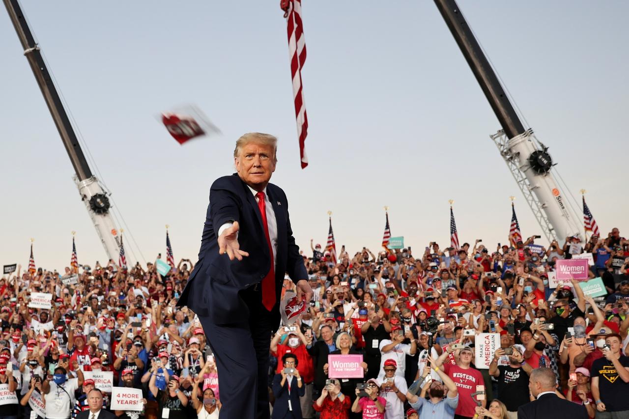 FILE PHOTO: U.S. President Donald Trump holds a campaign rally in Sanford, Florida