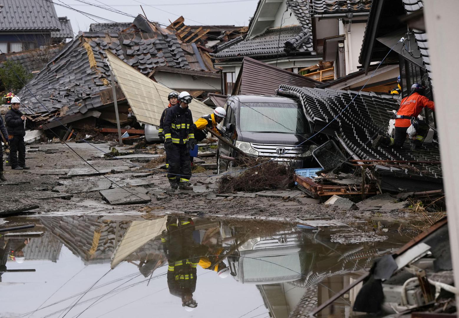 Firefighters and police officers conduct search and rescue operations at a tsunami-devastated residential area in Suzu, Ishikawa prefecture, Japan January 3, 2024, in this photo released by Kyodo. Mandatory credit Kyodo via REUTERS ATTENTION EDITORS - THIS IMAGE WAS PROVIDED BY A THIRD PARTY. MANDATORY CREDIT. JAPAN OUT. NO COMMERCIAL OR EDITORIAL SALES IN JAPAN   Mandatory credit Kyodo/via REUTERS   ATTENTION EDITORS - THIS IMAGE HAS BEEN SUPPLIED BY A THIRD PARTY. MANDATORY CREDIT. JAPAN OUT. NO COMMERCIAL OR EDITORIAL SALES IN JAPAN. Photo: KYODO/REUTERS
