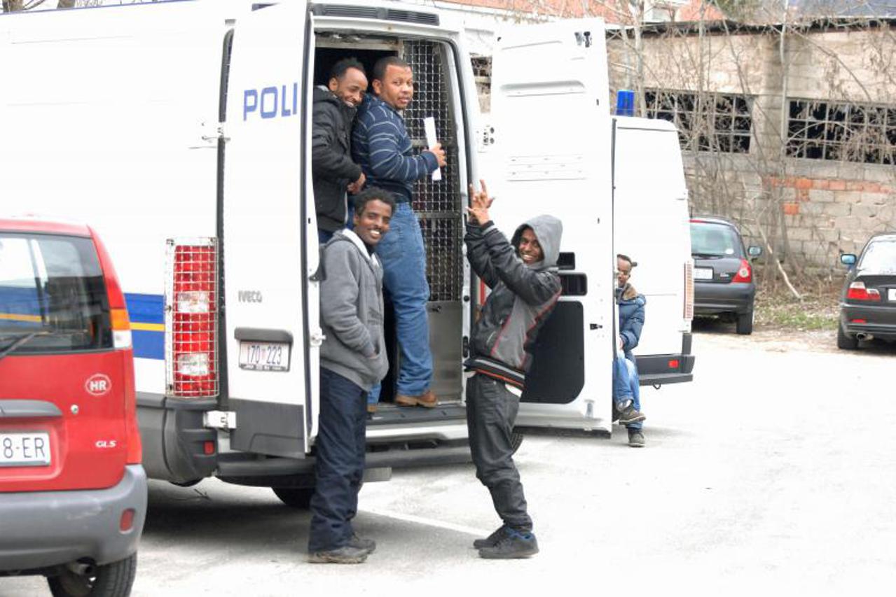 uhićeni azilanti,policija,portal
