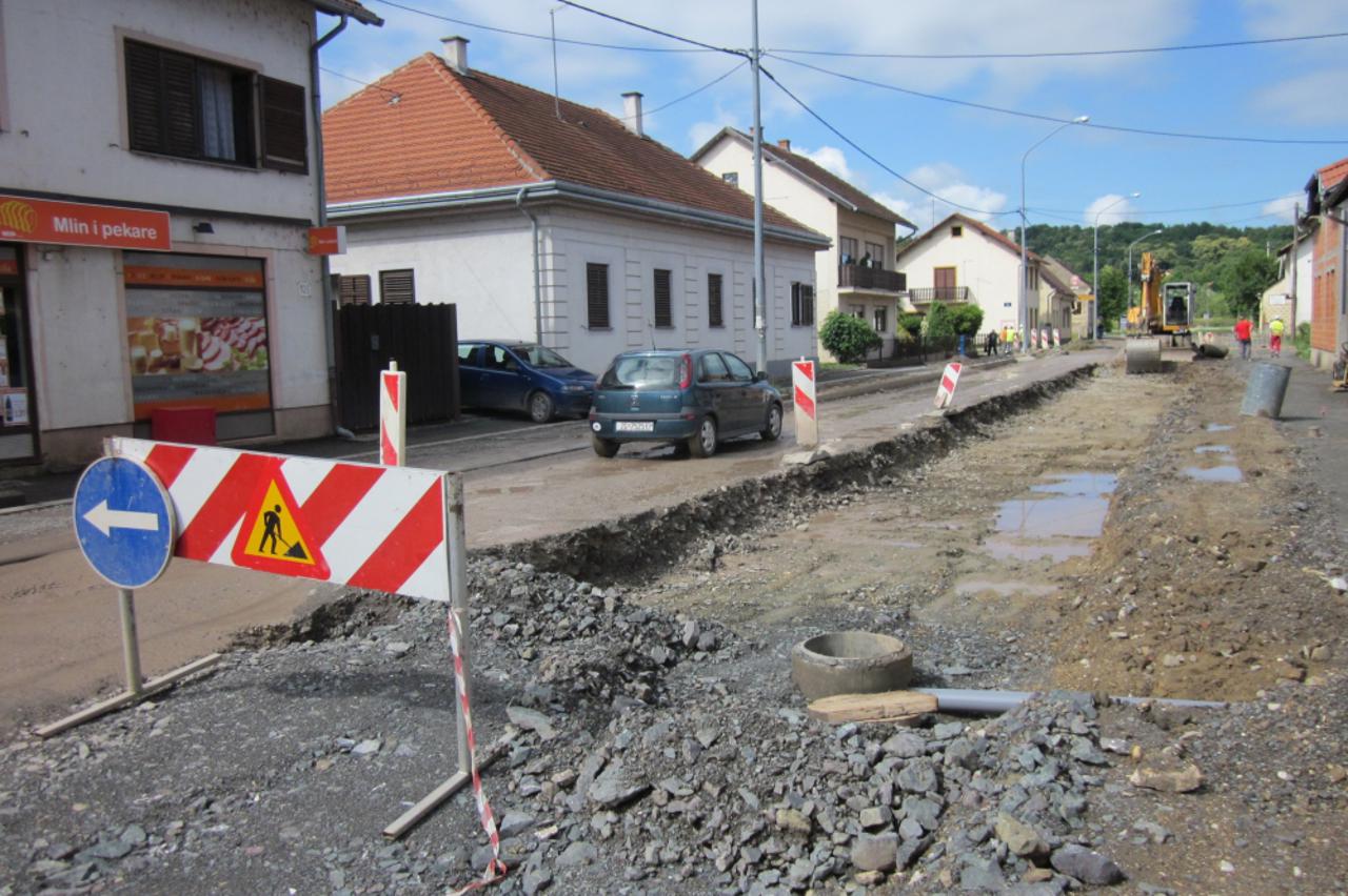 Obnova prometnice u Gupčevoj traje predugo, jer se odvijaju paralelni radovi a. petračić/VLM