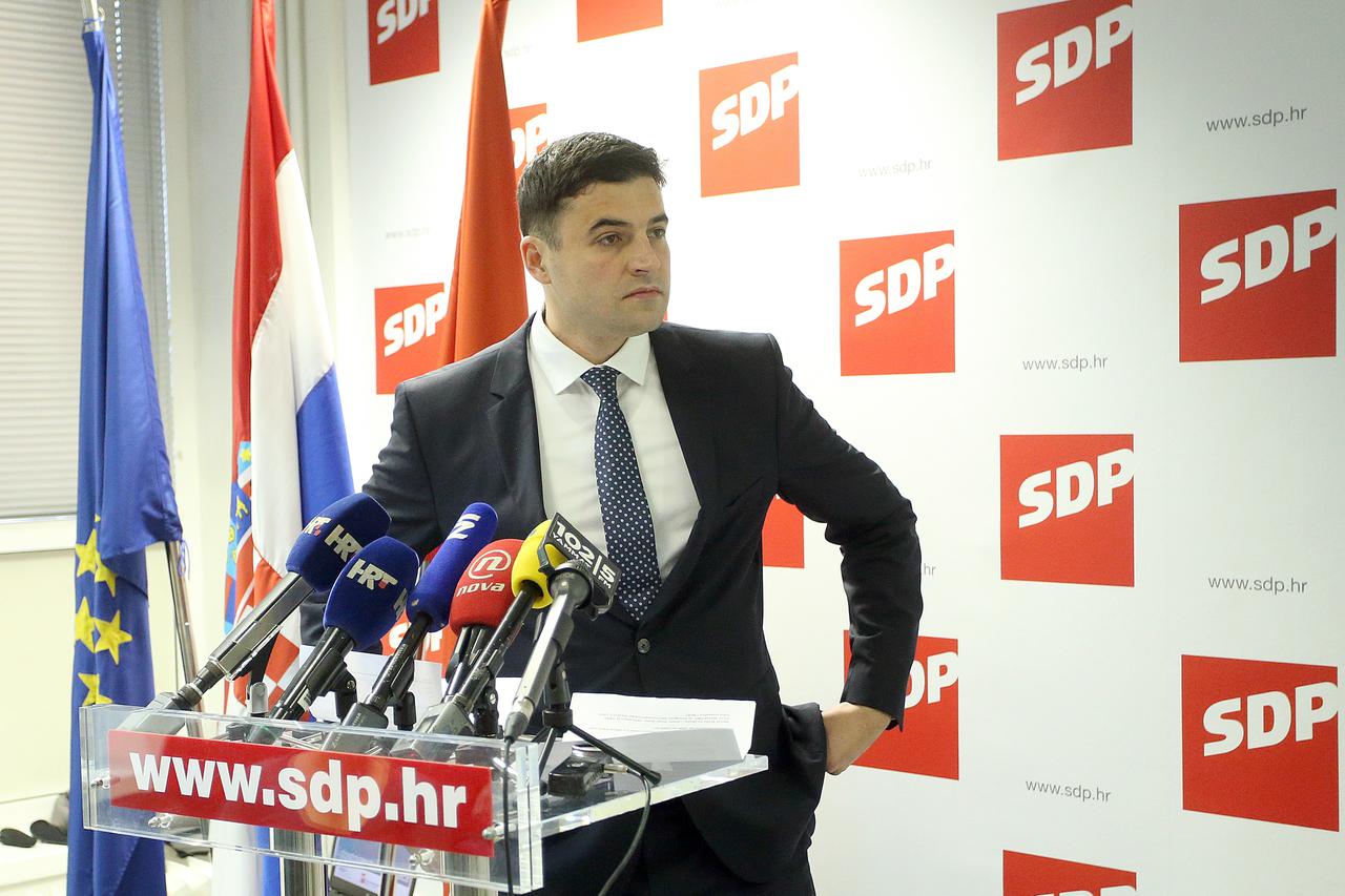 SDP na konferenciji za medije predložio mjere u borbi protiv iseljavanja
