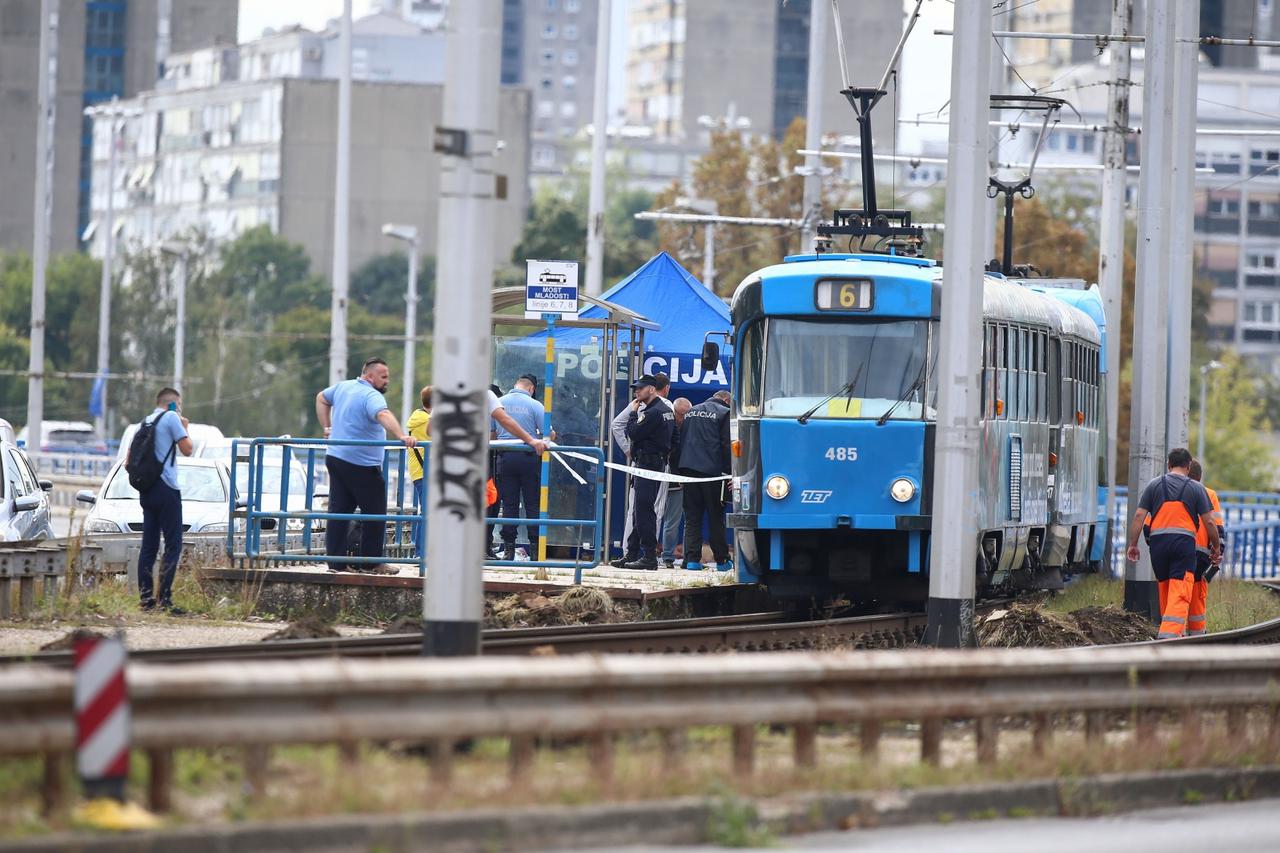 Zagreb: U tramvaju na Mostu mladosti pronađeno mrtvo tijelo muškarca