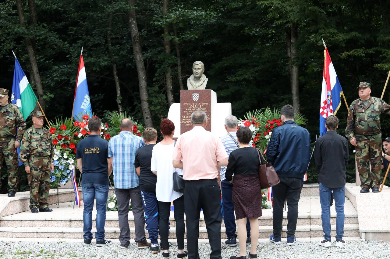 Petrinja: U Kotar šumi obilježena 25. godišnjica pogiblje brigadira Stjepana Grgca