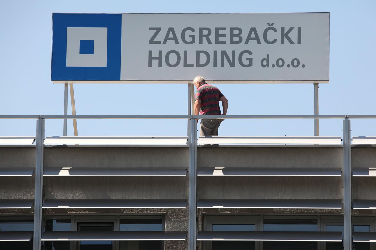 09.09.2011,  Zagreb - Zgrada Zagrebackog holdinga u Vukovarskoj ulici.  Photo: Patrik Macek/PIXSELL