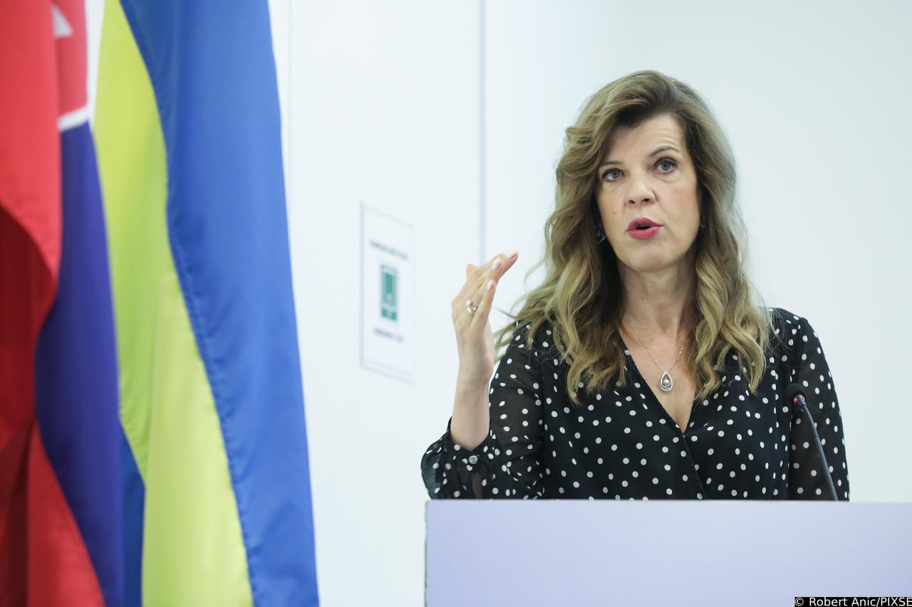 Zagreb: Biljana Borzan na konferenciji govorila o kupovini i konzumaciji prehrambenih proizvoda