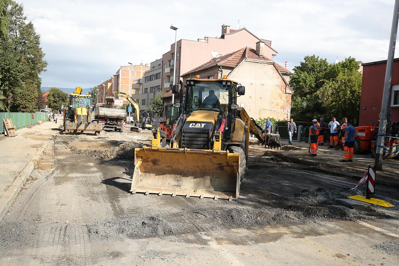 Sanacija u tijeku, zagrebačka Selska cesta dan nakon poplave