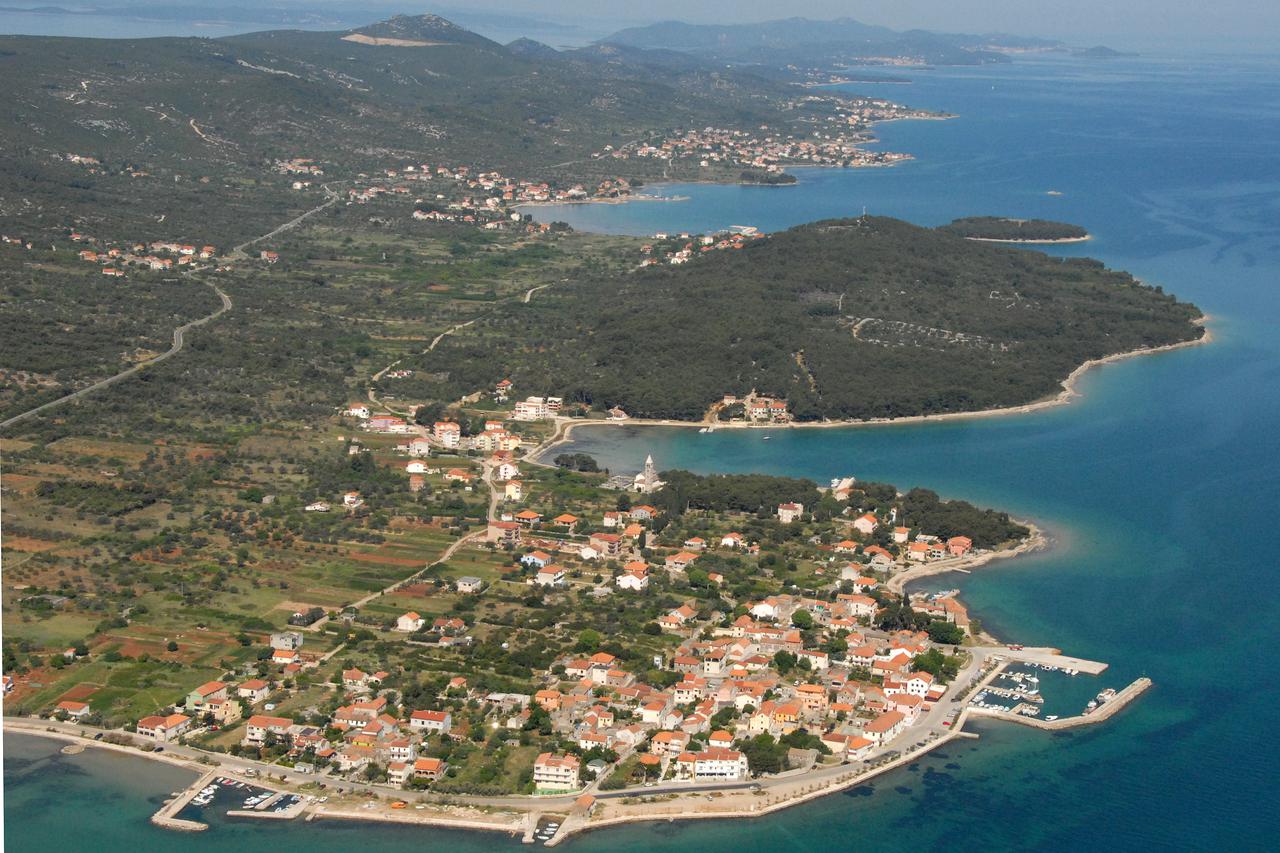 Zadar: Panoramski pogled na otok Pašman